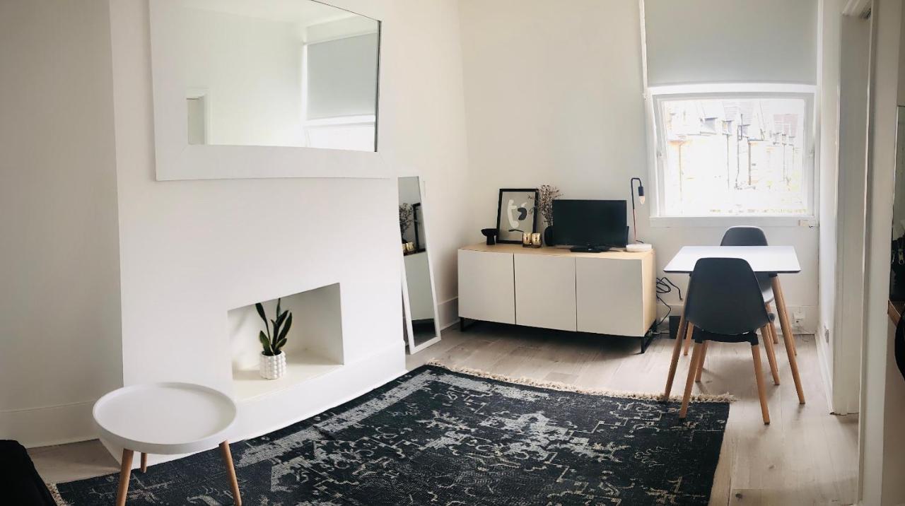 Bright Chiswick Apartment - Great Location Londres Exterior foto