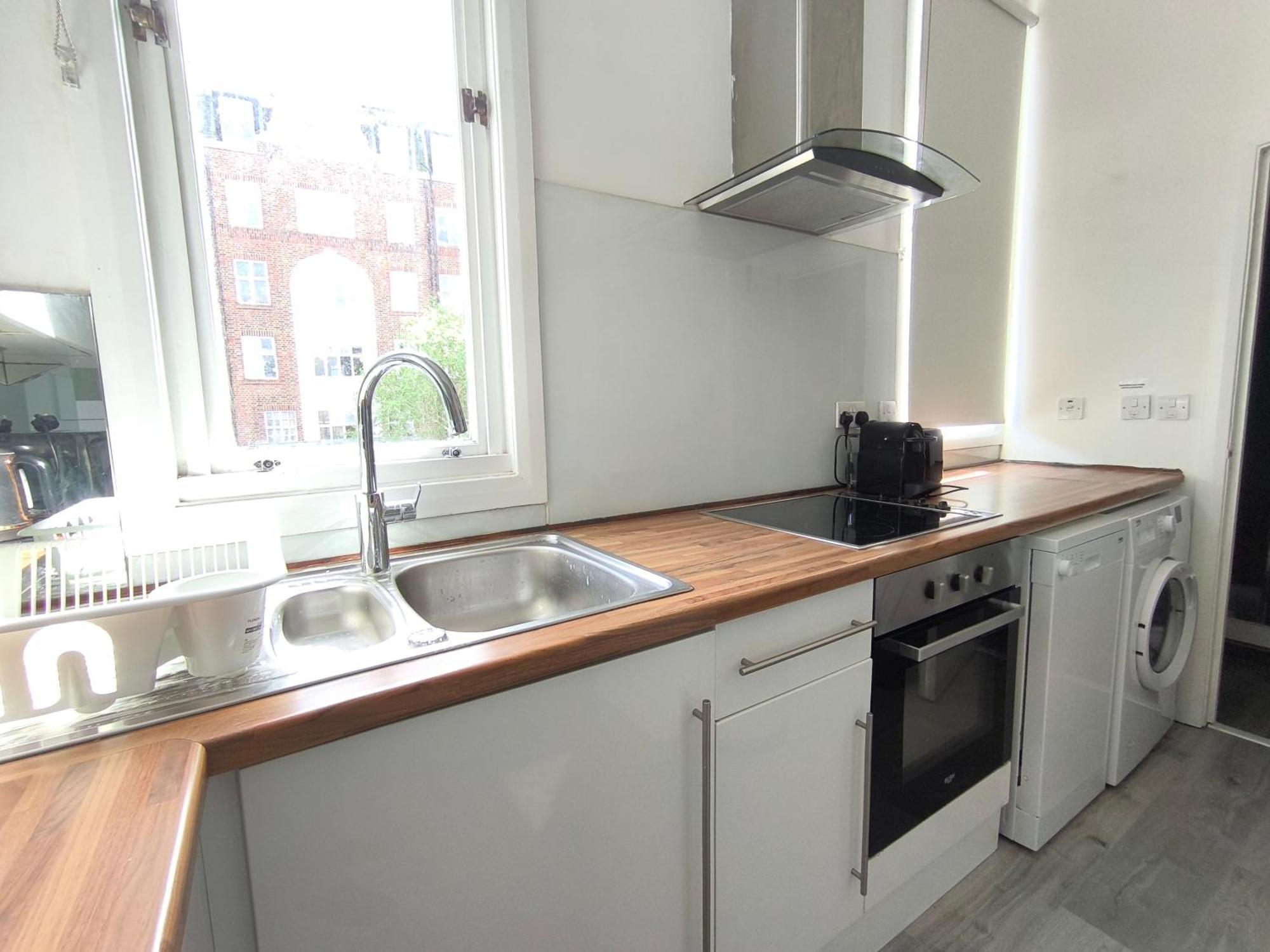 Bright Chiswick Apartment - Great Location Londres Exterior foto